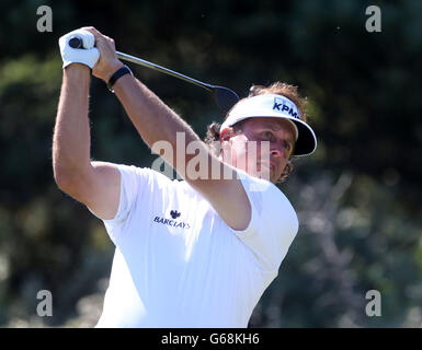 USA's Phil Mickelson während des zweiten Tages der 2013 Open Championship im Muirfield Golf Club, East Lothian. Stockfoto