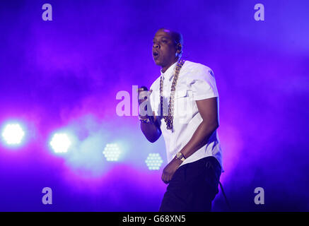 Jay Z auf der Hauptbühne im Yahoo! Wireless Festival, im Queen Elizabeth Olympic Park im Osten Londons. Stockfoto