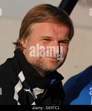 Coventry City-Manager Steven Pressley vor dem Spiel gegen Mansfield Town. Stockfoto