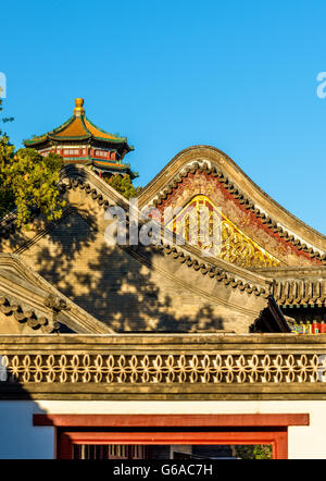 Details des Pavillons im Sommerpalast in Peking Stockfoto