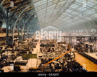 Ausstellung Paris, 1889. Innenansicht der Galerie Maschinen, Exposition Universelle Internationale de 1889, Paris, Frankreich. Stockfoto