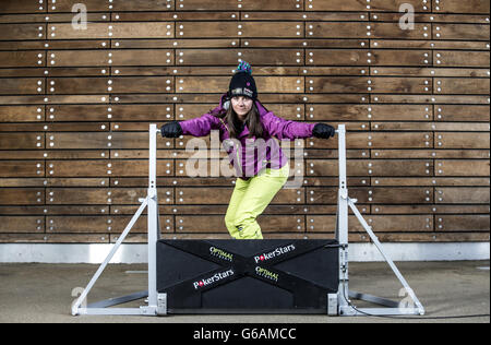 Olympische Spiele - BOA Winter Olympics Media Day - Universität von Bath. Die britische Zoe Gillings posiert während des Tages der Medienöffnung an der Universität von Bath, Bath Stockfoto