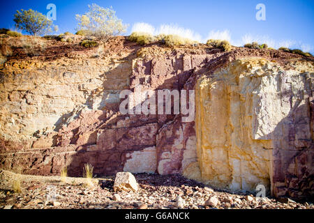 Eine heilige Stätte der indianischen Ocker Gruben in der Nähe von Alice Springs im Northern Territory, Australien Stockfoto