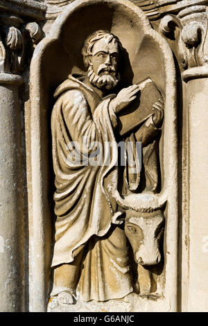 Saint Jean au Bois, Wald von Compiegne, dem Friedhof der Kirche, Picardie, Oise, Frankreich Stockfoto