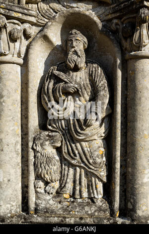 Saint Jean au Bois, Wald von Compiegne, dem Friedhof der Kirche, Picardie, Oise, Frankreich Stockfoto