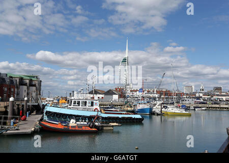 Eine allgemeine Ansicht des Spinnaker Tower in Portsmouth Stockfoto