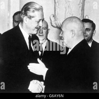 Politik - Premierminister Harold Macmillan und Nikita Chruschtschow - Moskau Stockfoto
