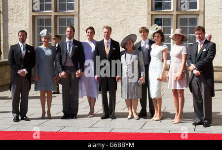 Luxemburg, 23.06.2016 Großherzog Henri und Großherzogin Maria-Teresa, Großherzog Guillaume und Großherzogin Stephanie, Prinz Louis und Prinzessin Tessy, Prinz Félix und Prinzessin Claire, Prinzessin Alexandra und Prinz Sebastian Te Deum in der Kathedrale Notre-Dame de Luxembourg Mitglieder der großherzoglichen Familie besuchen die Feierlichkeiten zum Nationalfeiertag. RPE/Albert Ph.van der Werf/Niederlande, - kein Draht-SERVICE- Stockfoto