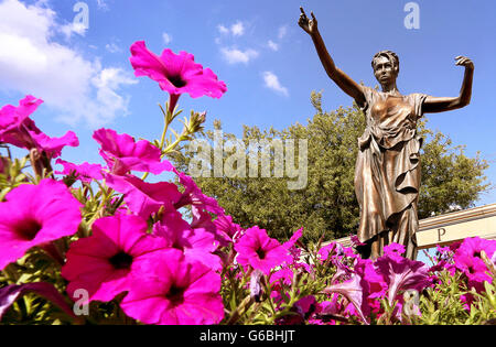 Davenport, Iowa, USA. 2. Sep, 2014. Lady der Germania-Statue in Davenport, Iowa Dienstag, 2. September 2014. © Jeff Cook/Quad-Stadt-Zeiten / ZUMA Draht/Alamy Live News Stockfoto