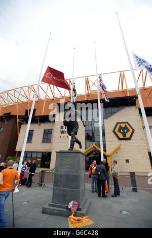 Fußball - Himmel Bet League One - Wolverhampton Wanderers V Gillingham - Molineaux Stockfoto