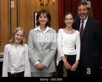 Cherie Blair - Schüler Tee-Party Stockfoto