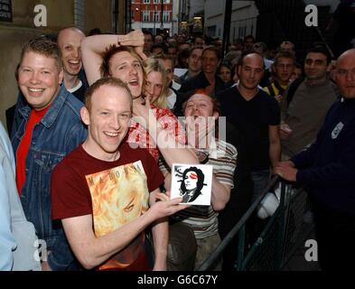 HMV - Madonna-fans Stockfoto