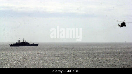 HMS Ark Royal kehrt Heim Stockfoto