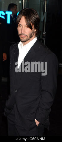 Keanu Reeves kommt zur UK-Premiere von Matrix Reloaded im Odeon-Kino am Leicester Square in London. Stockfoto