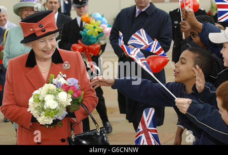 Königin Elizabeth II in Sheffield Stockfoto