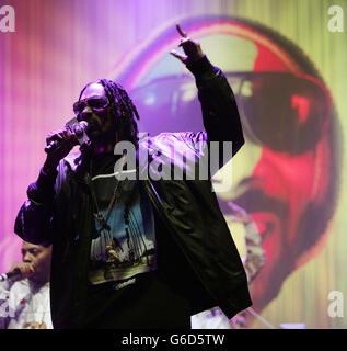 Snoop Dogg tritt auf der Hauptbühne im Beestival auf, im Robin Hill Country Park auf der Isle of Wight. Stockfoto