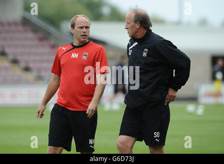 Fußball - Himmel Bet League One - Coventry City gegen Colchester United - Sixfields Stadion Stockfoto