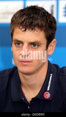 Jonathan Brownlee von Great Britains während der PruHealth World Triathlon Foto- und Pressekonferenz im Hyde Park, London. Stockfoto