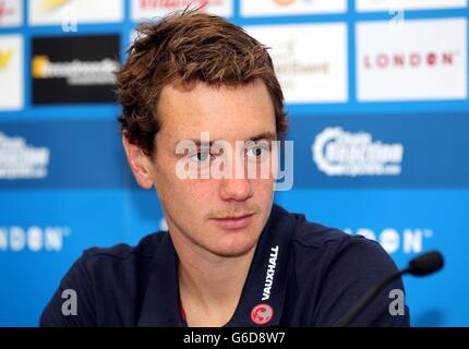 Alistair Brownlee der Great Britains während der PruHealth World Triathlon Foto- und Pressekonferenz im Hyde Park, London. Stockfoto