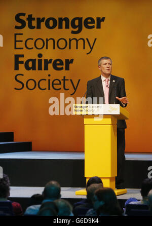 Der Vorsitzende der schottischen Liberaldemokraten Willie Rennie spricht im Clyde Auditorium in Glasgow, Schottland, über die Herbstkonferenz der Liberaldemokraten. Stockfoto