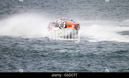 Das Quantum Racing Team während der ersten schottischen Grand Prix des Meeres, statt in Greenock am Firth of Clyde. Stockfoto