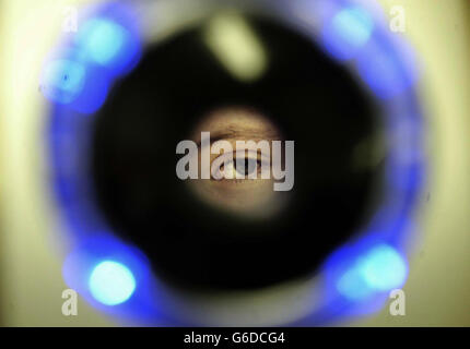 Iris-Scanner - Sunderland - Laura Bailey Stockfoto