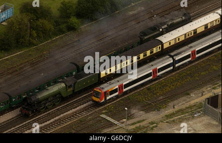 Dampf-Züge-Pass Stockfoto