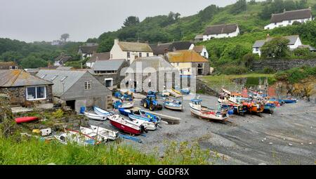 Die Fischerei Dorf Cadgwith auf der Lizard Halbinsel Cornwall England UK Stockfoto