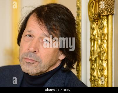 Der Designer Peter Saville, Gewinner der Panerai London Design Medal, wird im Rahmen des London Design Festivals, Lancaster House, Central London, verliehen. Stockfoto