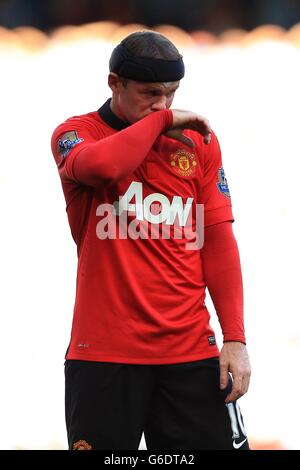 Fußball - Barclays Premier League - Manchester City / Manchester United - Etihad Stadium. Wayne Rooney von Manchester United reagiert Stockfoto