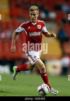 Fußball - Capital One Cup - zweite Runde - Bristol City gegen Crystal Palace - Ashton Gate. Joe Bryan von Bristol City während des Capital One Cup-Spiels in der zweiten Runde am Ashton Gate in Bristol. Stockfoto