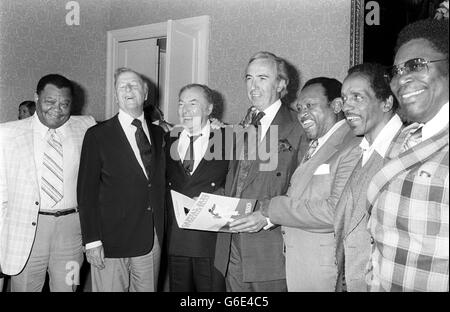 B. B. B. King, der gefeierte amerikanische Bluesgitarrist, auf der Bühne im Alexander Palace in Nord-London während des Capital Radio Jazz Festivals, einer sechstägigen Extravaganz. Stockfoto