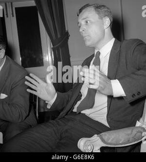 Politik - Tony Benn - Labour Party Executive Pressekonferenz - Scarborough Stockfoto