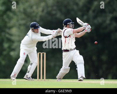 Cricket - zweite XI-Meisterschaft - Finale - Middlesex / Lancashire - Radlett CC. Steven Croft von Lancashire hat beim zweiten XI-Meisterschaftsfinale im Radlett Cricket Club geschlagen Stockfoto