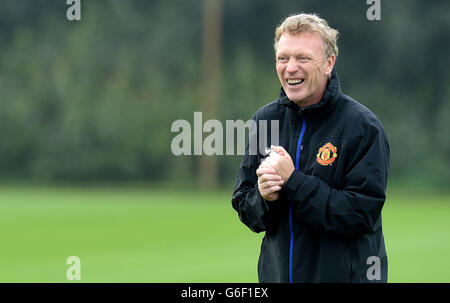 Fußball - UEFA Champions League - Gruppe A - FC Shakhtar Donetsk / Manchester United - Manchester United Training Session - AON.... Manchester United Manager David Moyes während einer Trainingseinheit im AON Training Complex, Manchester. Stockfoto