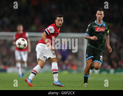 Fußball - UEFA Champions League - Gruppe F - Arsenal V Napoli - Emirates Stadium Stockfoto