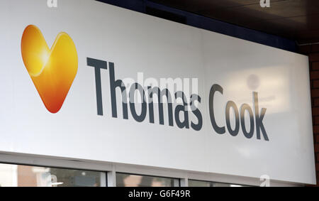 Gesamtansicht des Reiseladens von Thomas Cook in der Wimbledon Hill Road in Wimbledon, Großraum London. Stockfoto