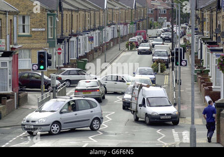 Wykeham Street in Scarborough, North Yorkshire, die einen Wettbewerb gewonnen hat, um die schlimmste Ratte des Landes zu finden, die von den grünen Gruppen Transport 2000 und Sustrans geführt wird, mit dem Magazin Big Issue. * Es gibt zwei Schulen auf der Straße, und es ist ein beliebter Ort für Familien zu leben, aber viele Eltern werden nicht zulassen, dass ihre Kinder Wykeham Street oder benachbarten Straßen zum Spielen oder Laufen allein wegen der Gefahr von Rattenverkehr. Stockfoto