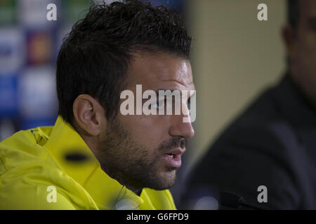 Cesc Fabregas von Barcelona während einer Pressekonferenz im Celtic Park, Glasgow. Stockfoto