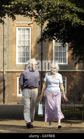 Clarence House öffnet für Allgemeinheit Stockfoto