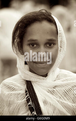 Porträt eines äthiopischen christlichen Mädchen am Palmsonntag feiern, Axum, Äthiopien Stockfoto