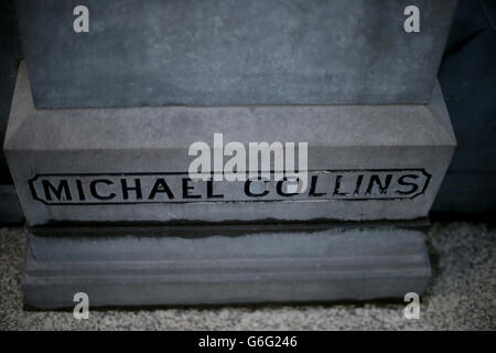 Eine allgemeine Ansicht des Grabes von Michael Collins auf dem Friedhof von Glasnevin, Dublin, zum Jahrestag seines Geburtstages. Collins wurde am 16. Oktober 1890 geboren und starb am 22. August 1922. Stockfoto