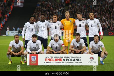 England-Teamgruppe (obere Reihe von links nach rechts) Daniel Sturridge, Danny Welbeck, Phil Jagielka, Joe Hart, Gary Cahill und Chris Smalling. (Untere Reihe von links nach rechts) Andros Townsend, Wayne Rooney, Steven Gerrard, Michael Carrick und Leighton Baines Stockfoto