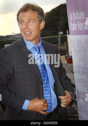 Premierminister Tony Blair kommt vor der morgigen Jahreskonferenz der Labour Party in Bournemouth an. Stockfoto