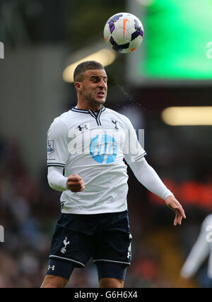 Fußball - Barclays Premier League - Aston Villa gegen Tottenham Hotspur - Villa Park. Kyle Walker, Tottenham Hotspur Stockfoto