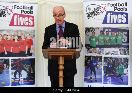 Fußball - StreetGames Fußball Pools Fives - House of Commons. Richard Boardley, Direktor von Sportech, bei einem parlamentarischen Empfang für StreetGames Football Pools Fives im House of Commons, London. Stockfoto