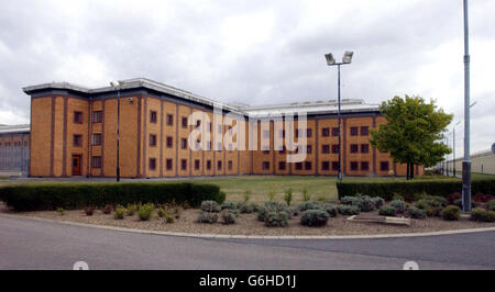 Allgemeine Ansicht des lokalen Hochsicherheitsgefängnisses, HMP Belmarsh, in Thamesmead, Ost-London. Der Gouverneur des Gefängnisses von Belmarsh sagte heute, dass er von der Kritik an seinem Gefängnis in einem neuen Bericht „überrascht“ wurde. Geoff Hughes sagte, dass das Team um die Hauptinspekteurin der Gefängnisse Anne Owers die Sicherheitshierarchie im Südosten Londons mit dem Maximum Security Jail falsch verstanden haben könnte. Stockfoto
