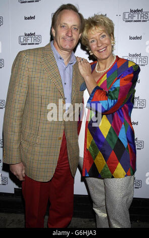 Geladene LAFTAS Comedy Awards 2003. Neil und Christine Hamilton kommen für die geladenen LAFTAS Comedy Awards 2003 im Rouge im Zentrum Londons an. Stockfoto