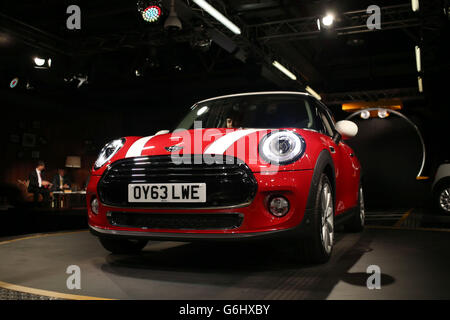 Neuen BMW Mini ins Leben gerufen Stockfoto