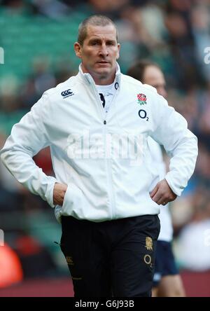 Rugby Union - QBE International - England / Neuseeland - Twickenham. England Coach Stuart Lancaster während der QBE International im Twickenham Stadium, London. Stockfoto